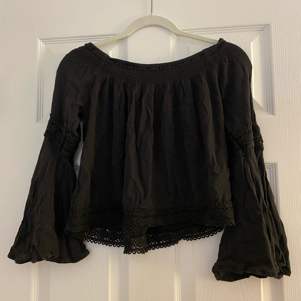 TRENDY BLACK OFF THE SHOULDER TOP